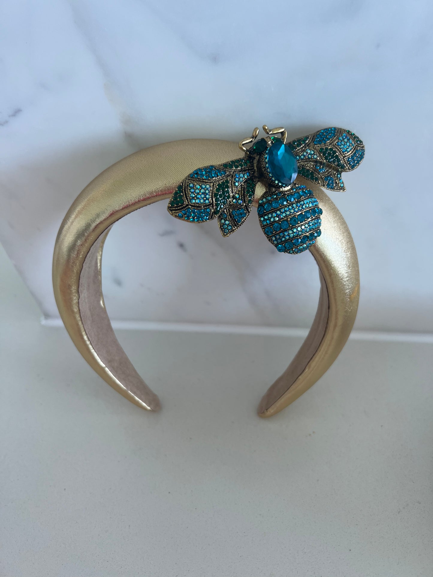 CRYSTAL ENCRUSTED BEE BROOCH (Large 10cm x 6.2cm)