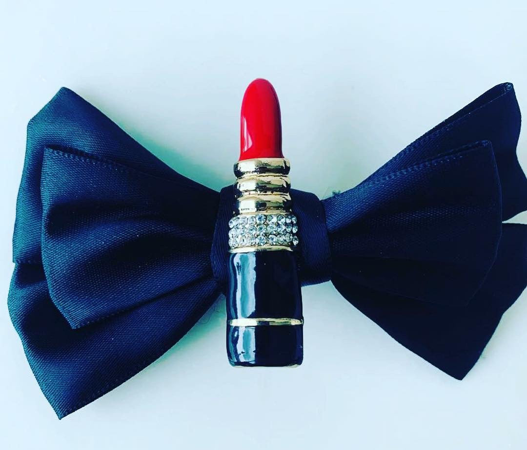 BESPOKE BOWS WITH EMBELLISHMENTS