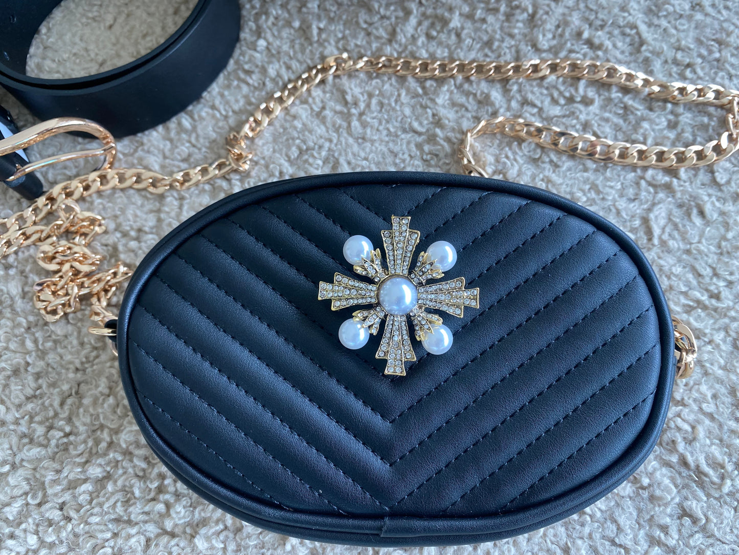 Multitasker - 6 ways to wear belt bag/bag with a choice of bee embellishments