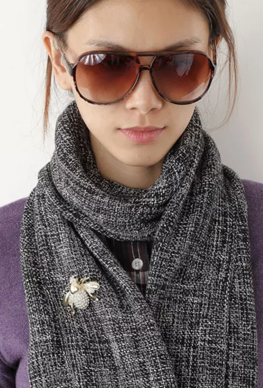 SIGNATURE CRYSTAL BEE BROOCH