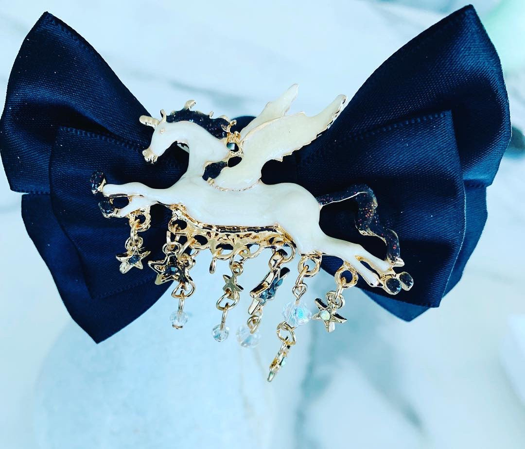 BESPOKE BOWS WITH EMBELLISHMENTS