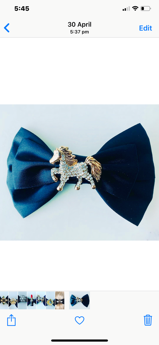 BESPOKE BOWS WITH EMBELLISHMENTS